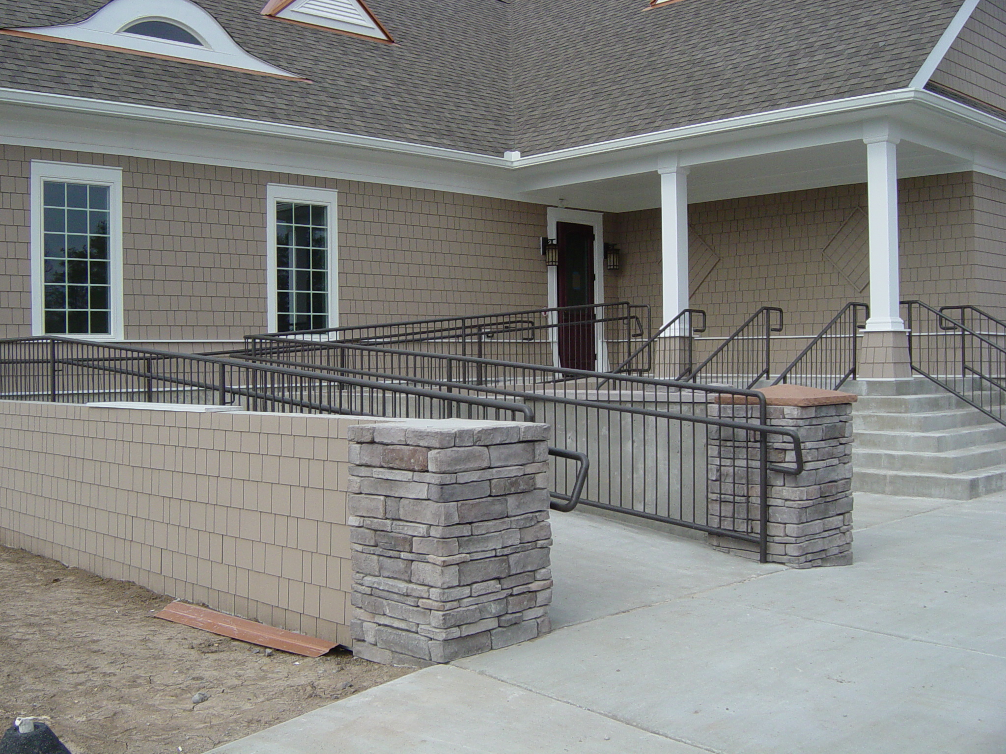SHOP PICTURES 10-16-10 006